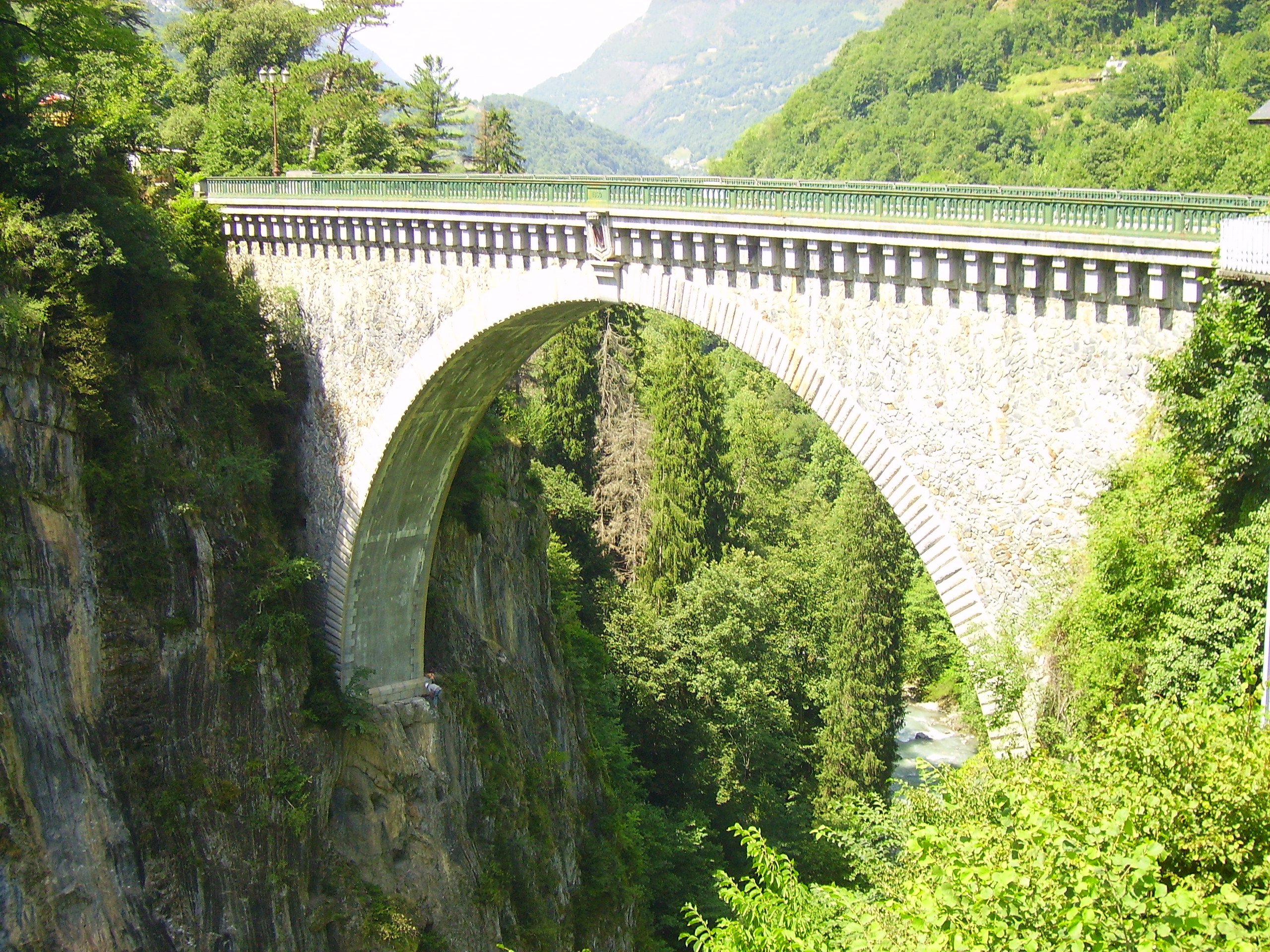 pont_napoleon_gites_de_stouet_pyrenees